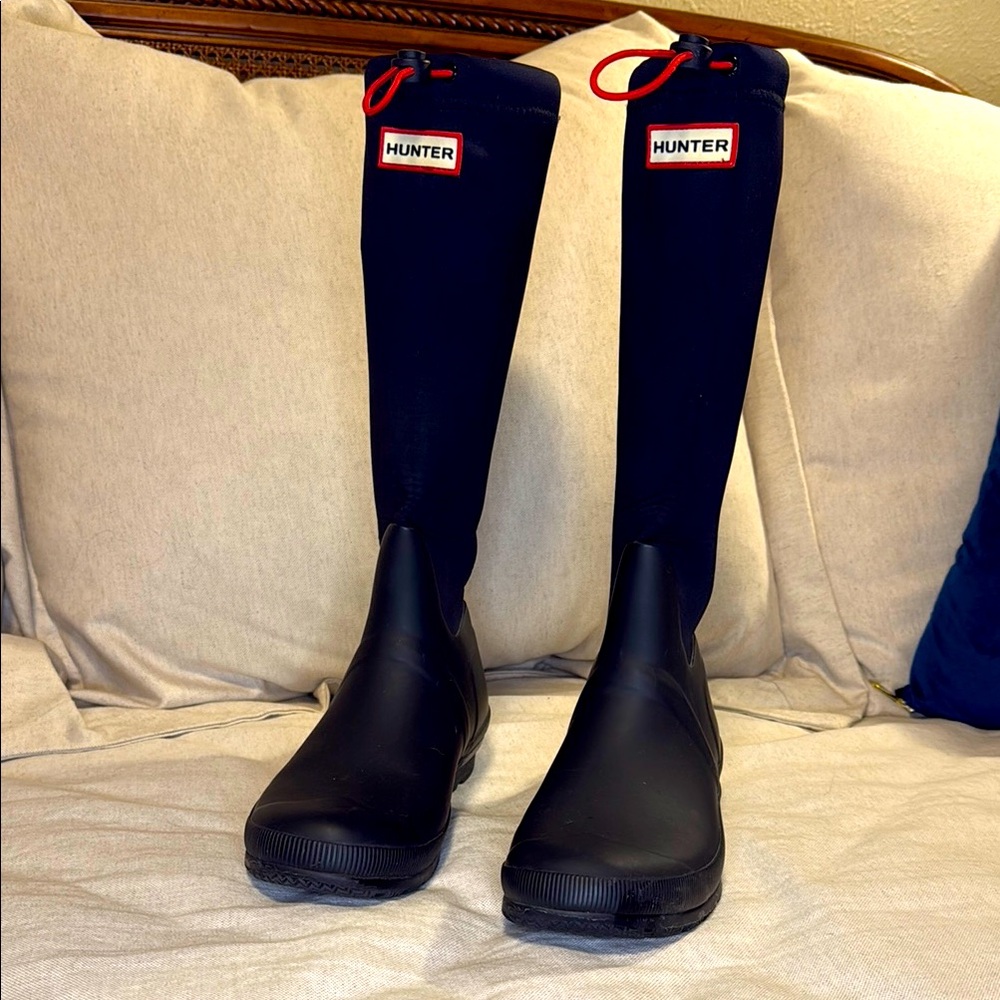 Hunter Classic Black Knee-High Tour Boots